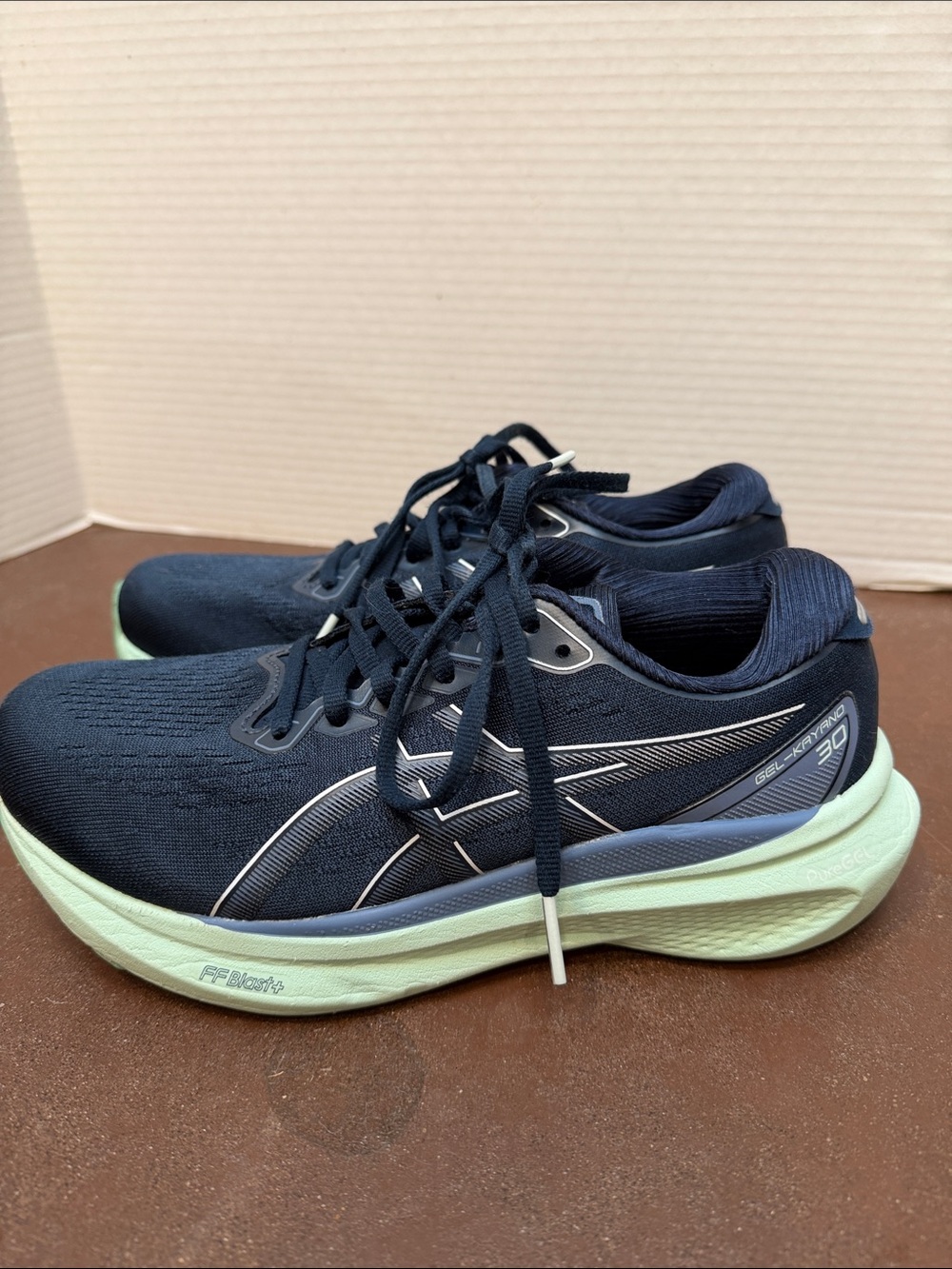 ASICS Gel-Kayano 30 women’s 6 running shoes